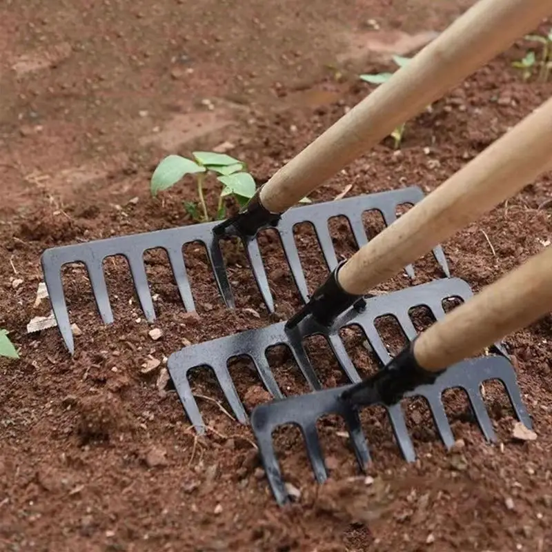 

Metal Garden Rake Loosen Soil Weeding Scarifier Artifact Agricultural Tool Dethatching Rake With Sharp Teeth home garden Weeding