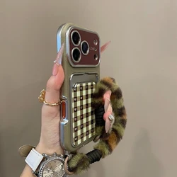 Fashion Plaid Heart Silver Mirror Phone Case with Fur Lanyard and Card Holder - iPhone 16 Pro (1)