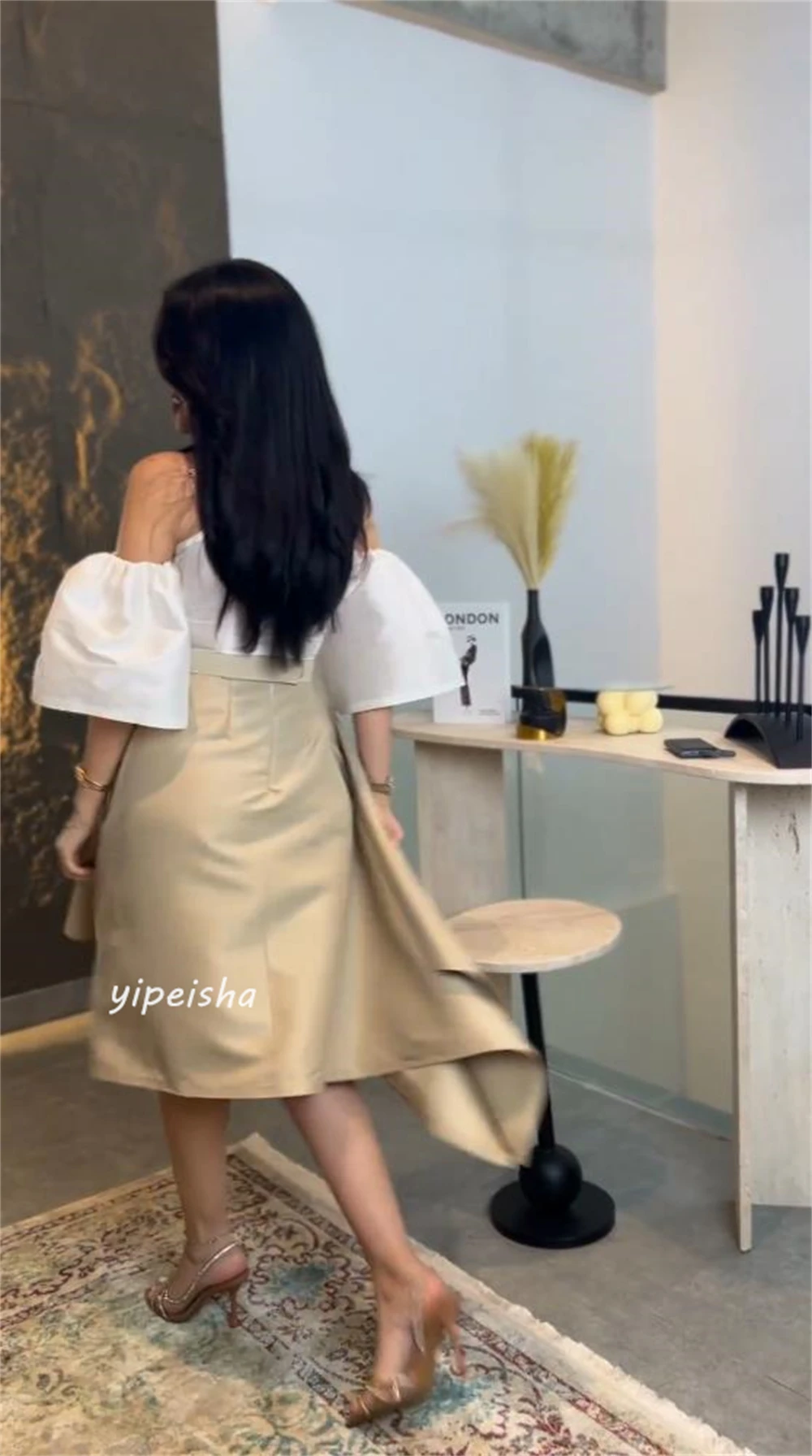 Рисунок 2 - Платье для выпускного вечера из