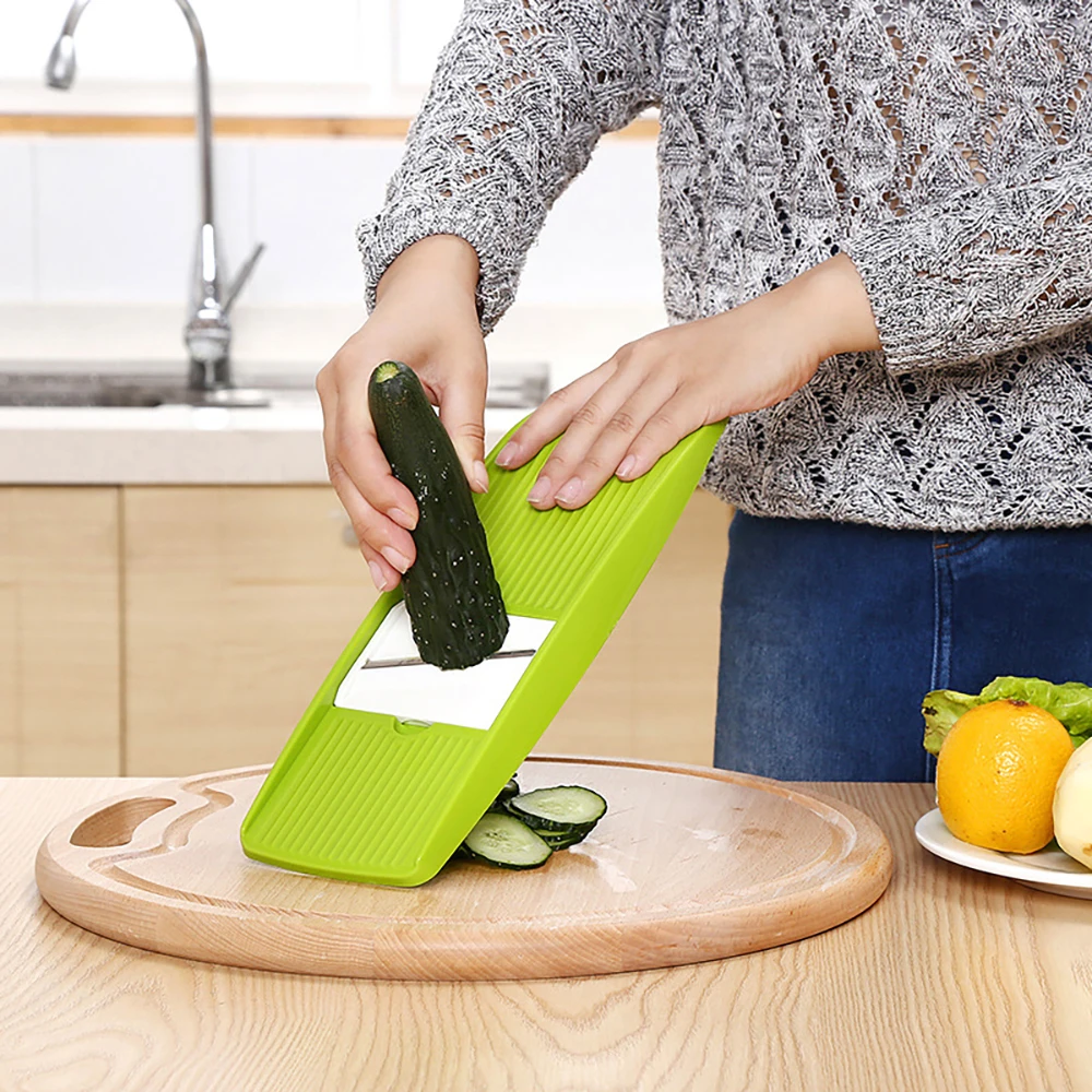 3 In 1 Manual Vegetable Cutter Slicer Grater Shredder Kitchen Tool Handheld  Slicer Grinder for Kitchen Food Shredder for Vegetable, Carrot, Salad