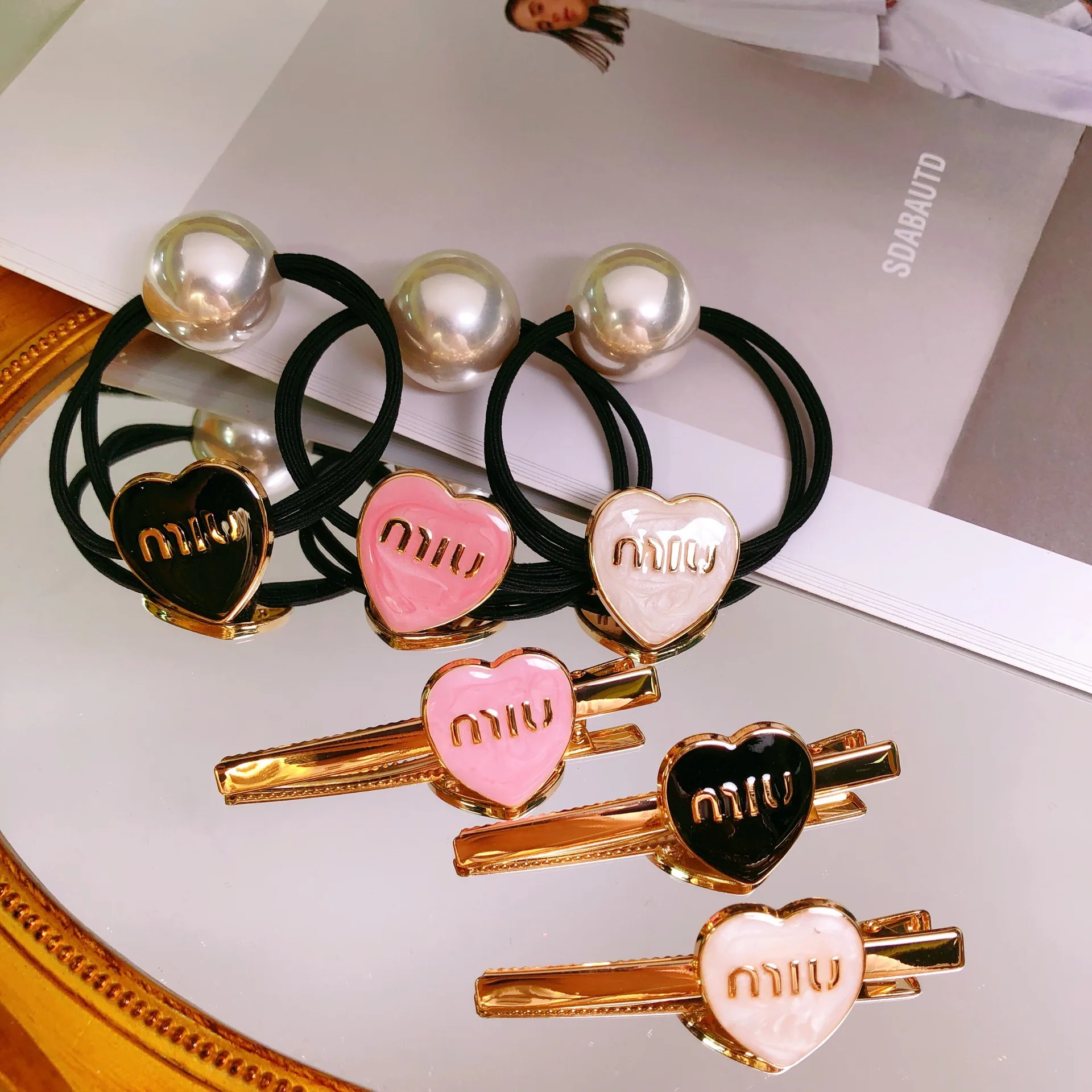 2023 Love Heart Leather Pearl Hair Rope Women Metal Lettering Duck Clip Side Bangs Clip Fashion Hair Ties Girls Hair Accessories