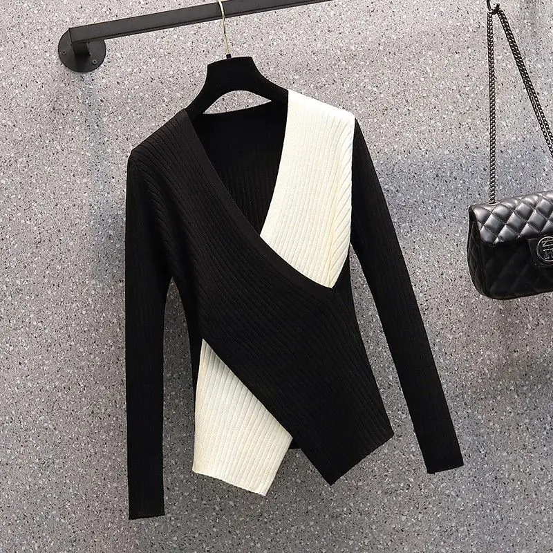 Oversized Spring and Autumn Women's Fashion Design V-Neck Knitted Top Micro Flared Black Pants Slim Two Piece Setclothes for Wom