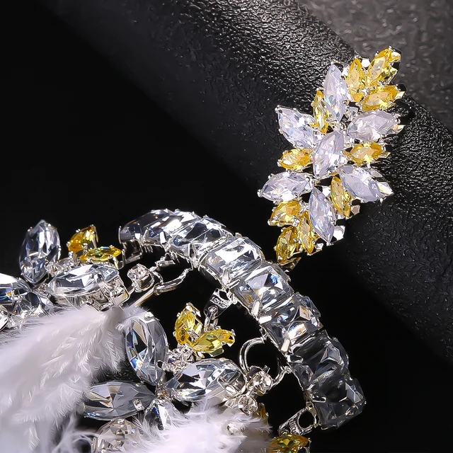 Stonefans New Feather Exaggerated Heart Earrings Dangle Bridal Wedding Designer Large Crystal Hanging Earrings Prom Jewelry Club 5