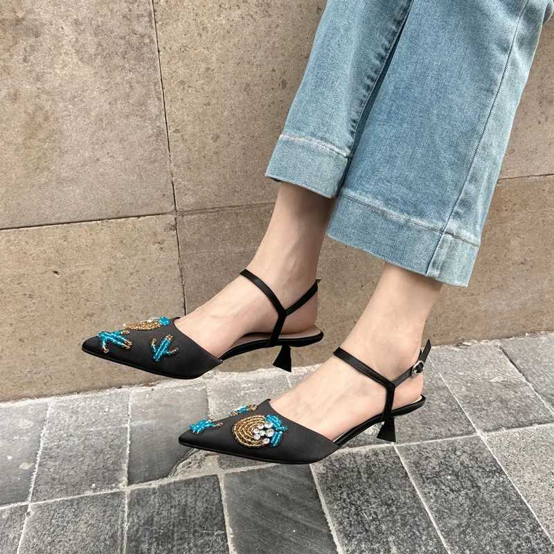 Sexy Pointed Toe Women Slingback Sandals Yellow Beading Design Summer Prom Party Pumps Ankle Strap Black Med Heels Zapatos Mujer
