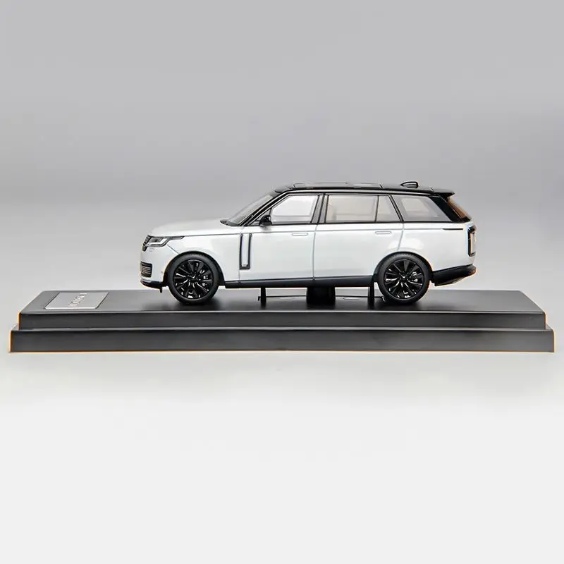 LAND ROVER RANGE ROVER 1/64 白 LCD MODELS 1/64 LCD 2022 Land Rover Range Rover (White) Car Model
