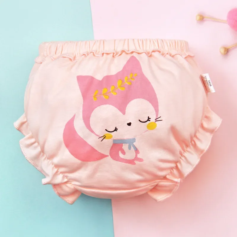 Baby bread pants Korean cartoon cotton shorts Children's briefs Girls' briefs do not clip pp