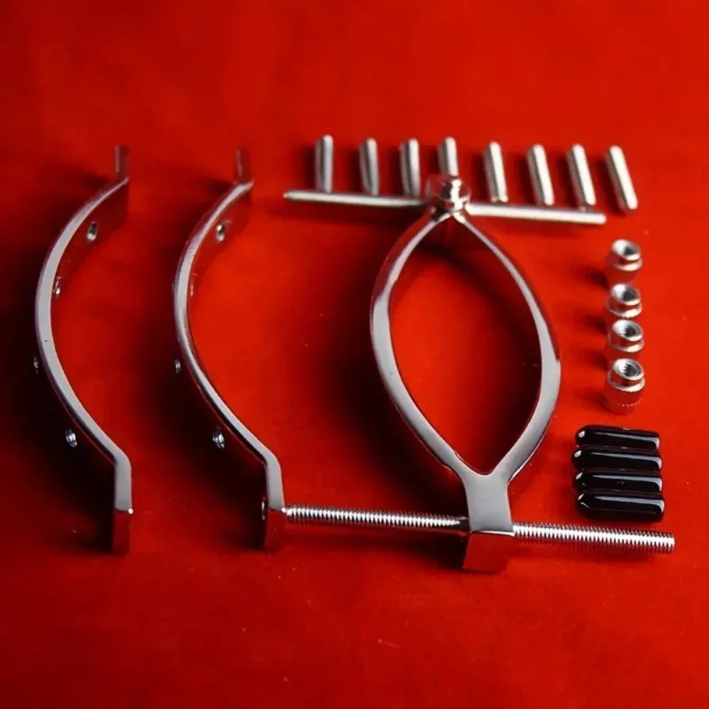 A Female Lower Body Metal Clip Labia Expansion Clamp with Eight Screws Labia Opening Inner View Peeping Adult Erotica Speculum W