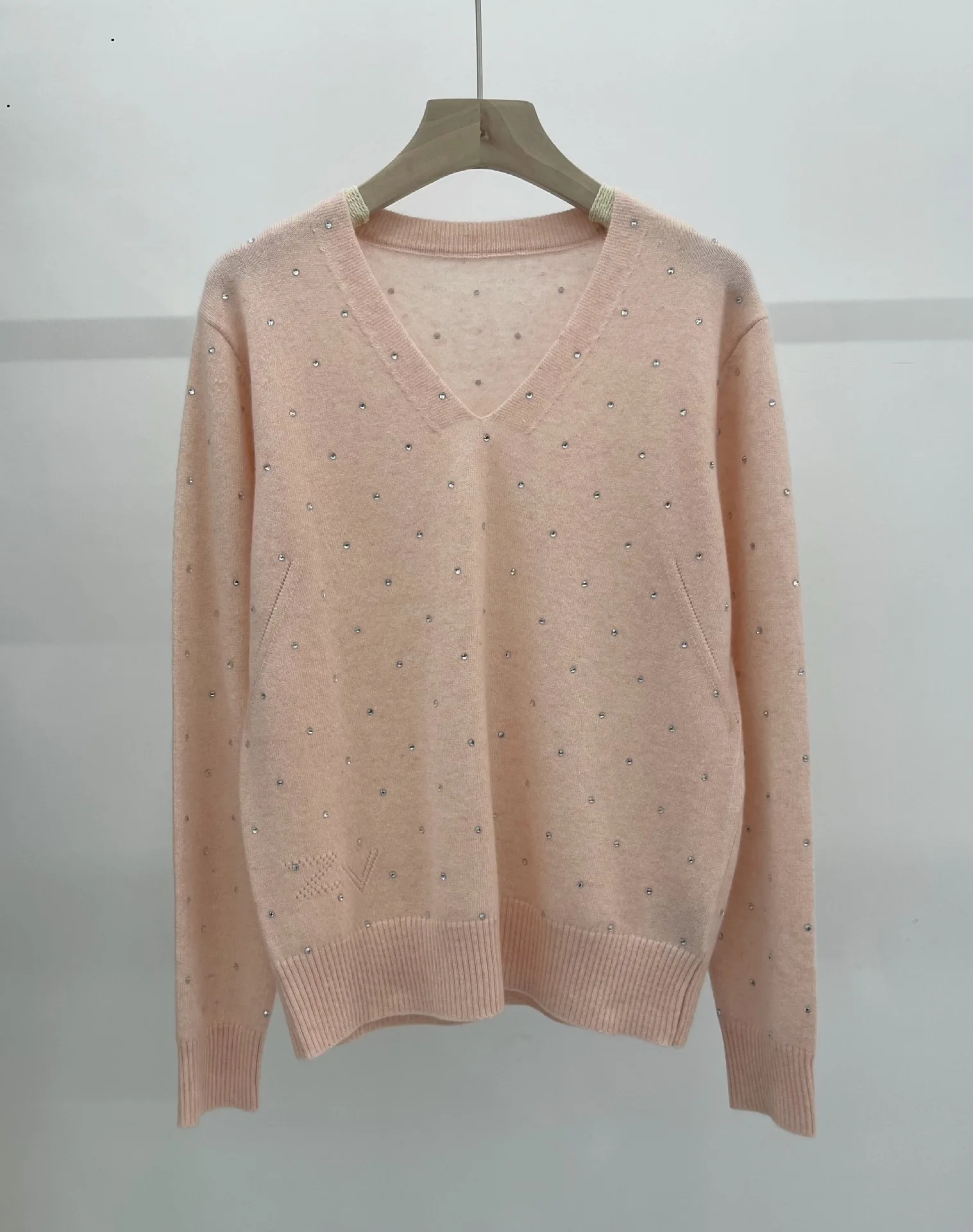 

Women Sweater 2022 Autumn New V-neck Hot Drilling Design Cashmere Thin Knitted Pullover