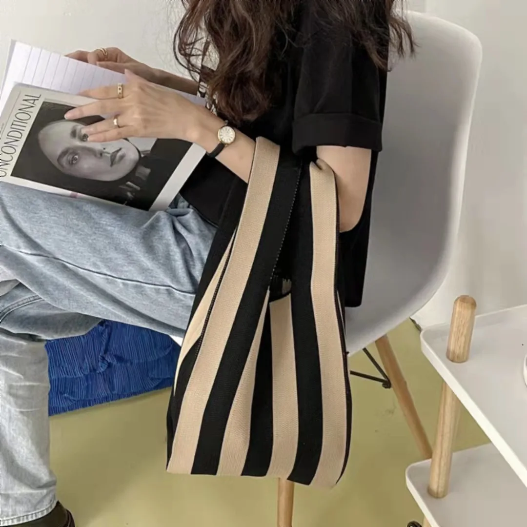 

2022 Women's Shopping Bag Japanese Knit Casual Plaid Handbag Knitted Shoulder Bag Student Big Capacity Reusable Shopping Bags
