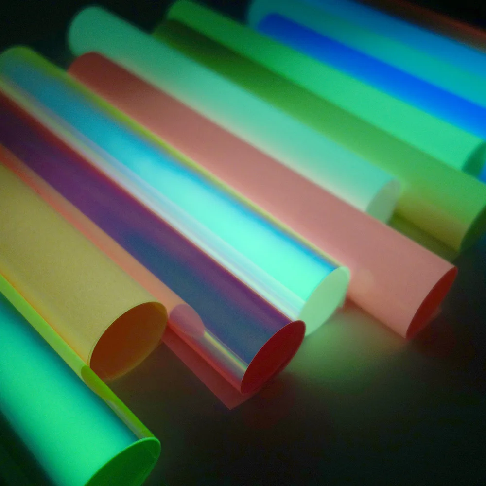 Luminous HTV Glow in Dark Heat Transfer Vinyl, Noctilucent Heat Press Machine, T shirt Iron on HTV,Sell by Roll