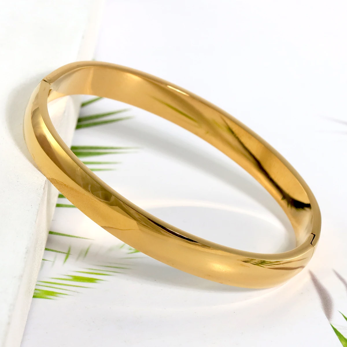 Hot Minimalist Stainless Steel Pure Gold Pvd Plated Plain Pattern Bracelet for Women's Simple 3 Piece Stackable Bracelet Jewelry 6