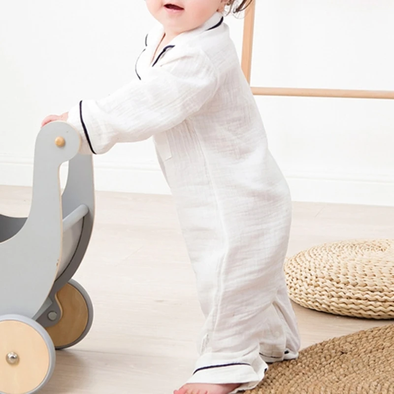 Slide image 12bd35bc7e704ec2b00632c7bb033729