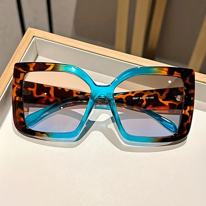 Oversized Square Gradient Sunglasses - Tortoiseshell Fashion Eyewear