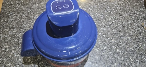 🧄 מקלף שום חשמלי אוטומטי — שום, עגבניות שרי וענבים נקיים בלחיצה (נטען USB, מנוע חזק ללא פחמים, נירוסטה, 4.9★ · מעל 10,000 נמכרו · 887 ביקורות) - תמונה 5