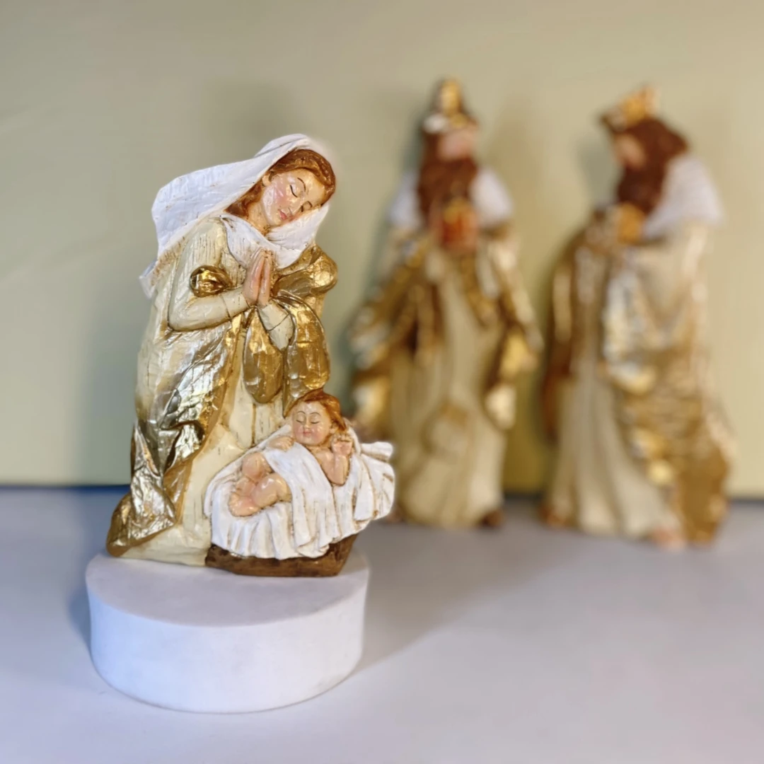 Holy Manger Nativity Figurines Scene Set 4