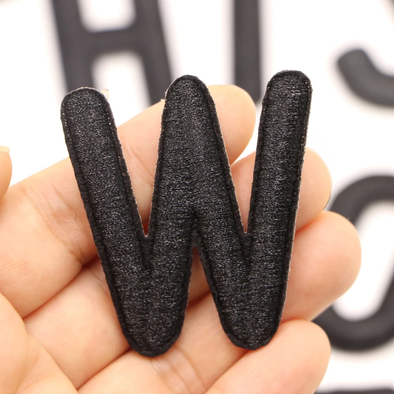 1PC Schwarz Brief Eisen auf Patches Nähen auf Applique Patches Alphabet Bestickte Patches Diy Custom Name Abzeichen Decor Reparatur patcch – Detail 27