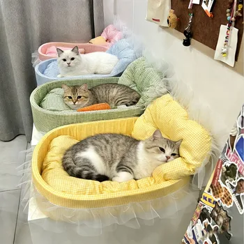 Lace Trim Princess Pet Bed 1