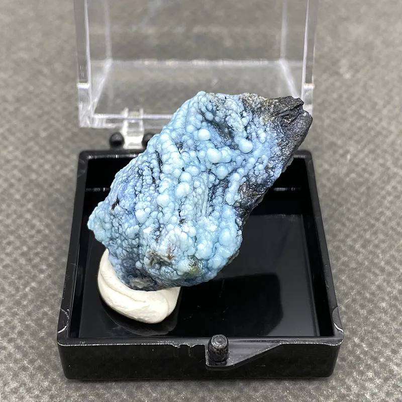 100% natural gibbsite mineral specimen cures crystal gem collection. +Box size：35*35*35mm