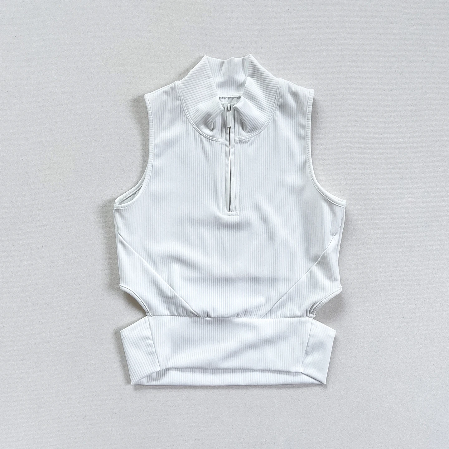 Neues ärmelloses, geripptes Crop-Top mit Stehkragen und ausgehöhltem Reißverschluss für Damen – Weiß und Schwarz erhältlich