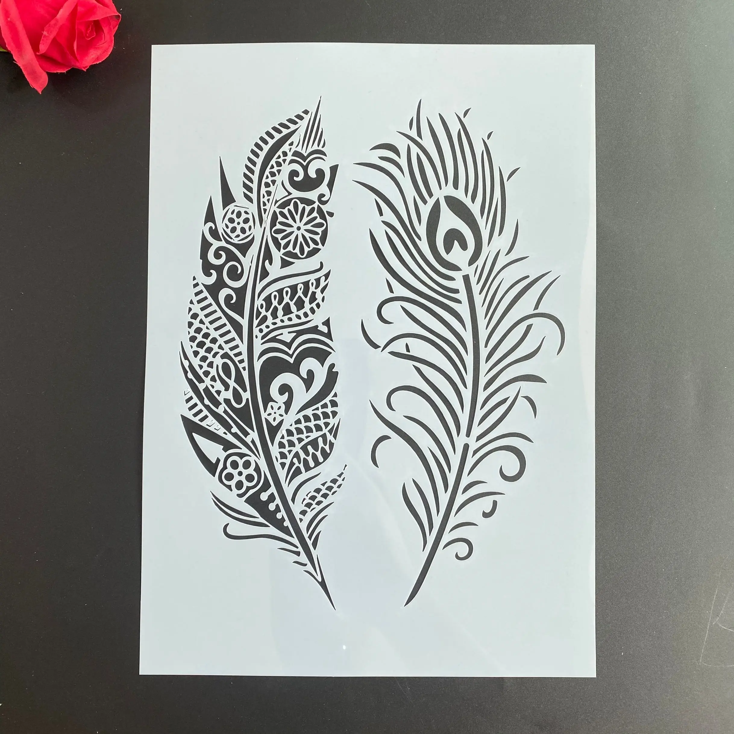 Pochoirs A4 de 29x21cm pour Peinture Murale, Scrapbooking, Coloriage, Gaufrage, Album Dรฉcoratif, Modรจle de Carte en Papier, Plume de Mandala Mural