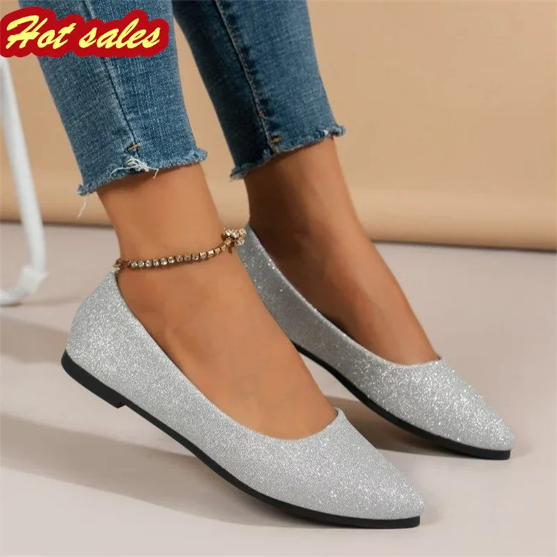 

European and American large-sized flat sole single shoe women's 2023 new pointed shallow cut comfortable sequin bean shoes