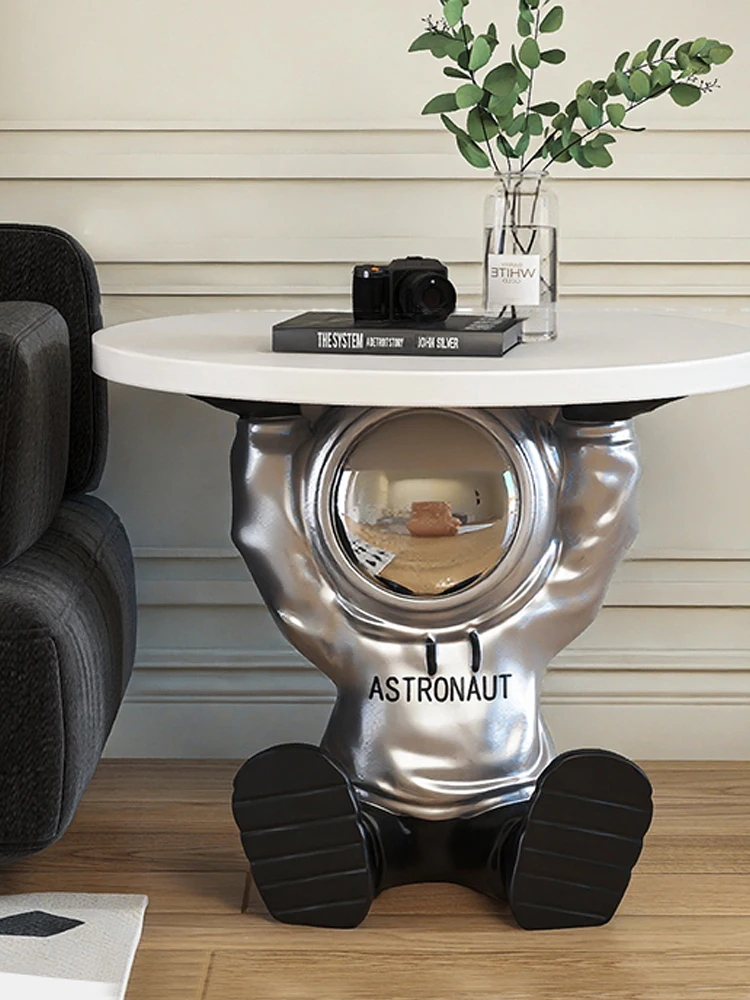 

Home Decor Astronaut Figurine Bedside Table Bedroom Living Room Sofa Floor Statue Decoration Nordic Furniture Housewarming Gift