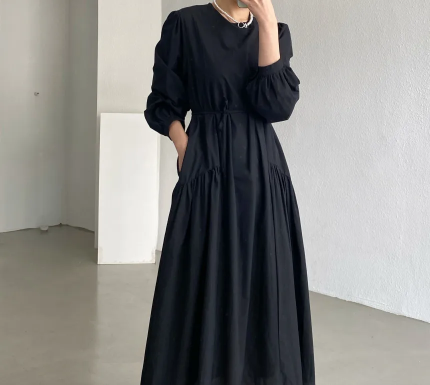  width=800></p>
<h1>SPECIFICATIONS</h1>
<p><span>Brand Name</span>: <span style=color:#333>KOMIYAMA</span></p>
<p><span>Elasticity</span>: <span style=color:#333>Non Strech</span></p>
<p><span>Sleeve Style</span>: <span style=color:#333>regular</span></p>
<p><span>Fabric Type</span>: <span style=color:#333>cotton blend</span></p>
<p><span>Hign-concerned Chemical</span>: <span style=color:#333>None</span></p>
<p><span>Pattern Type</span>: <span style=color:#333>Solid</span></p>
<p><span>Fit Type</span>: <span style=color:#333>Regulai Fit</span></p>
<p><span>Silhouette</span>: <span style=color:#333>A-LINE</span></p>
<p><span>Neckline</span>: <span style=color:#333>O-Neck</span></p>
<p><span>Decoration</span>: <span style=color:#333>Folds</span></p>
<p><span>Style</span>: <span style=color:#333>Office Lady</span></p>
<p><span>Dresses Length</span>: <span style=color:#333>Mid-Calf</span></p>
<p><span>Material</span>: <span style=color:#333>COTTON</span></p>
<p><span>Material</span>: <span style=color:#333>POLYESTER</span></p>
<p><span>Age</span>: <span style=color:#333>MIDDLE AGE</span></p>
<p><span>Origin</span>: <span style=color:#333>Mainland China</span></p>
<p><span>CN</span>: <span style=color:#333>Guangdong</span></p>
<p><span>Season</span>: <span style=color:#333>Spring</span></p>
<p><span>Waistline</span>: <span style=color:#333>empire</span></p>
<p><span>Sleeve Length(cm)</span>: <span style=color:#333>Full</span></p>
<p><span>Profile Type</span>: <span style=color:#333>A</span></p>
<p><span>Model Number</span>: <span style=color:#333>14J274</span></p>
<p><span>Place Of Origin</span>: <span style=color:#333>China (mainland)</span></p>
<p><span>Gender</span>: <span style=color:#333>WOMEN</span></p>
<p>“</p>
			</div>
					<div class=