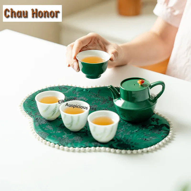 Emerald Green Ceramic Tea Set Complete Set Zen Tea Ceremony Set Household Tea Soaking Teapot and Tea Cup Set Cafes Ornaments