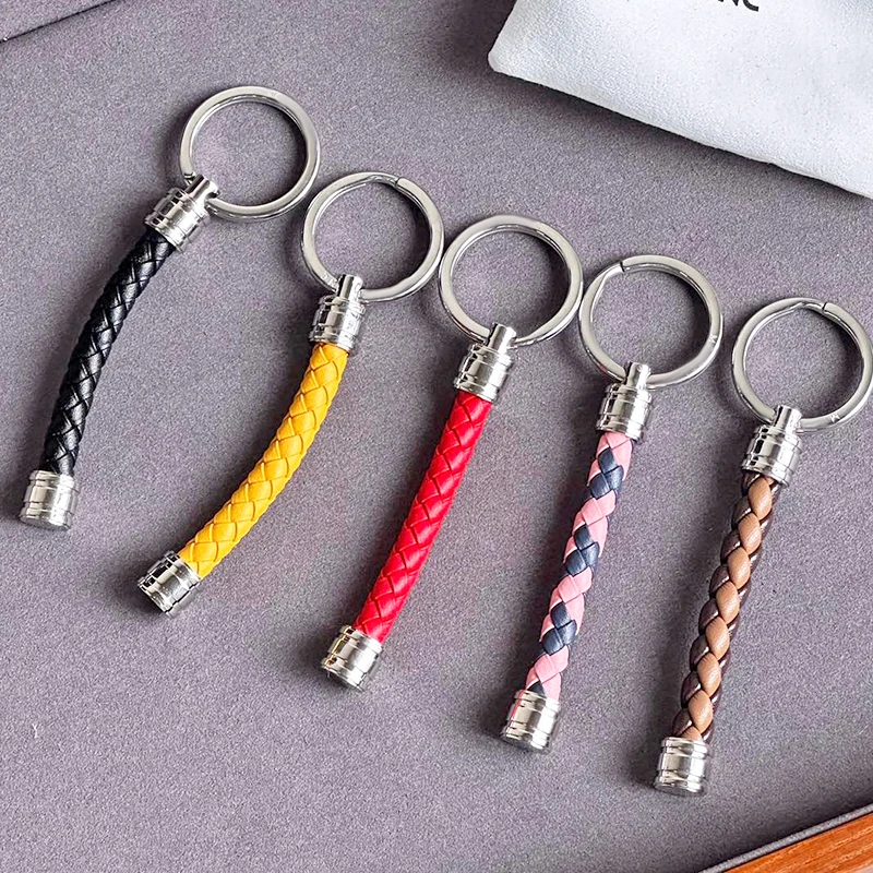 

2024 LJ2 Luxury MB Keychain Two Tone Leather Woven Simple Good-looking and Exquisite Design Best Gift