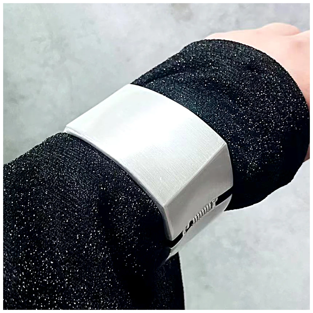 KAYMEN New Metal Statement Fashion Bracelet for Women Chunky Gold Plated Square Cuff Bangle Wedding Party Prom Drop-shipping 6