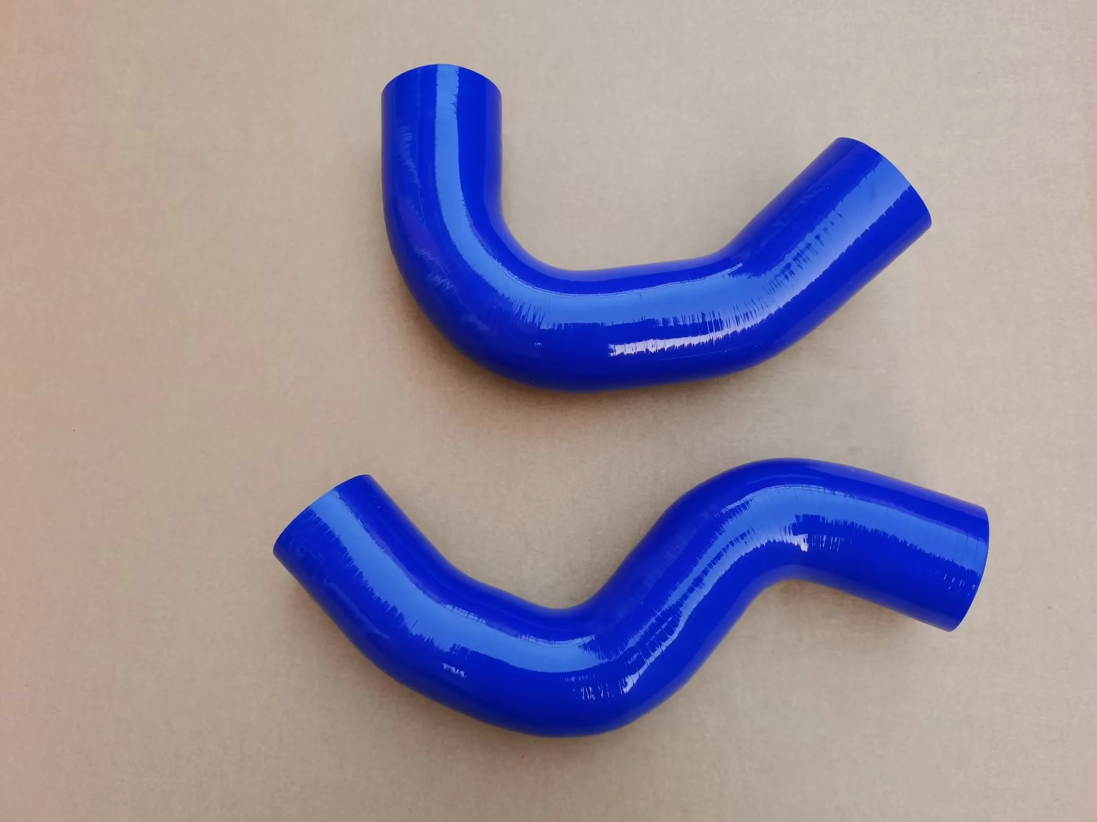 Intercooler Turbo Hose 173440L020 173410L020 For TOYOTA Hilux Revo