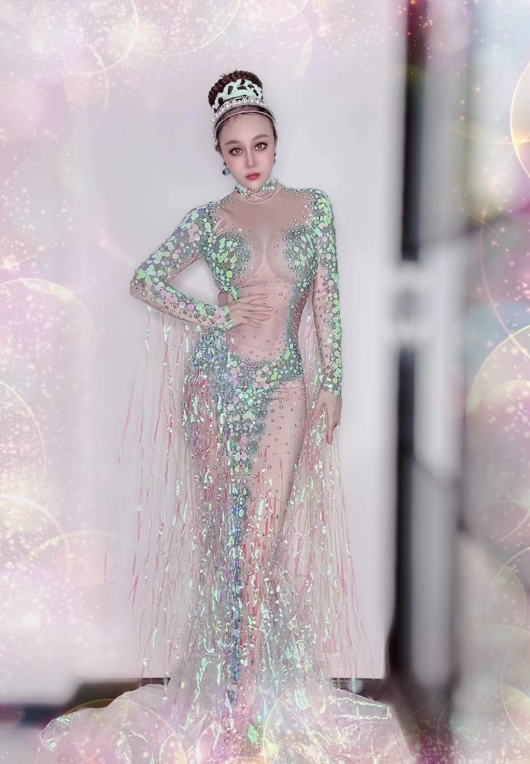 

Designer Sparkling Rhinestone Sequins PartyMermaid Long Dress Women Stretch NudeCrystal Tassel Evening Dress Singer Stage B006