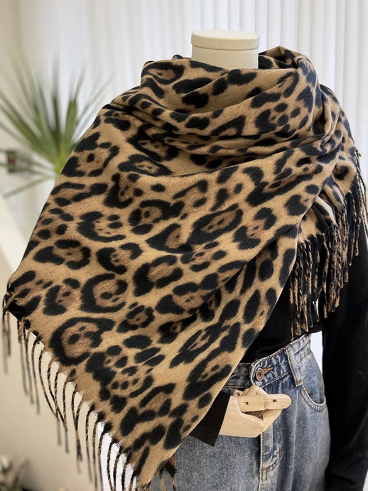 Designer Brand Leopard-print Autumn Winter Thick Cashmere Print Fringe Shawl Thermal Scarves for Women Шарф Hot Selling