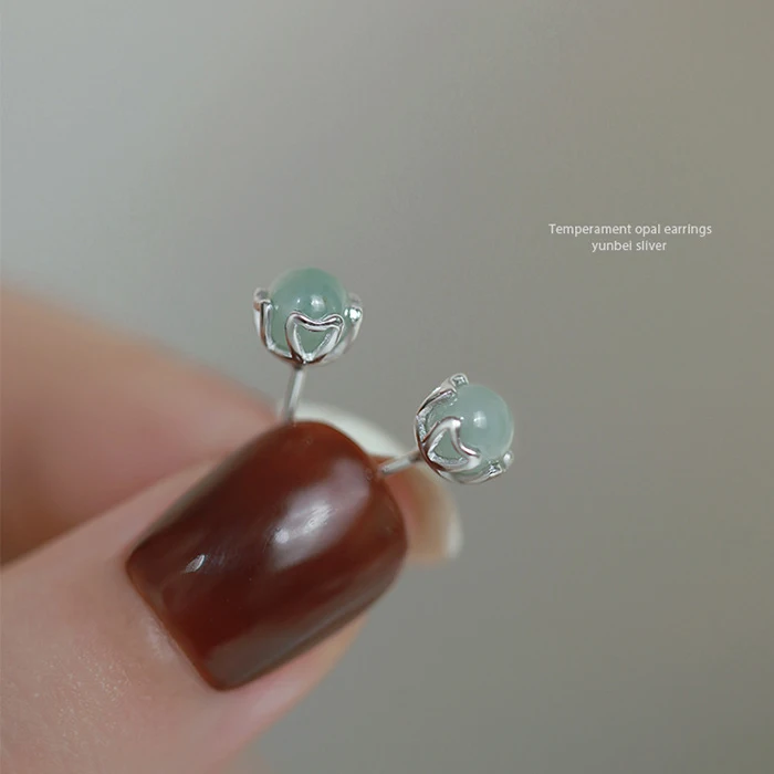 Small and Exquisite Gold Color Green Jade Round Earrings - Image 2