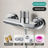 อ่างอาบน้ําสีเทาน้ําตกอ่างอาบน้ําก๊อกน้ําพร้อมฝักบัวมือทองเหลือง Chrome ติดผนังห้องน้ําฝักบัวแตะชุดระบบ 1