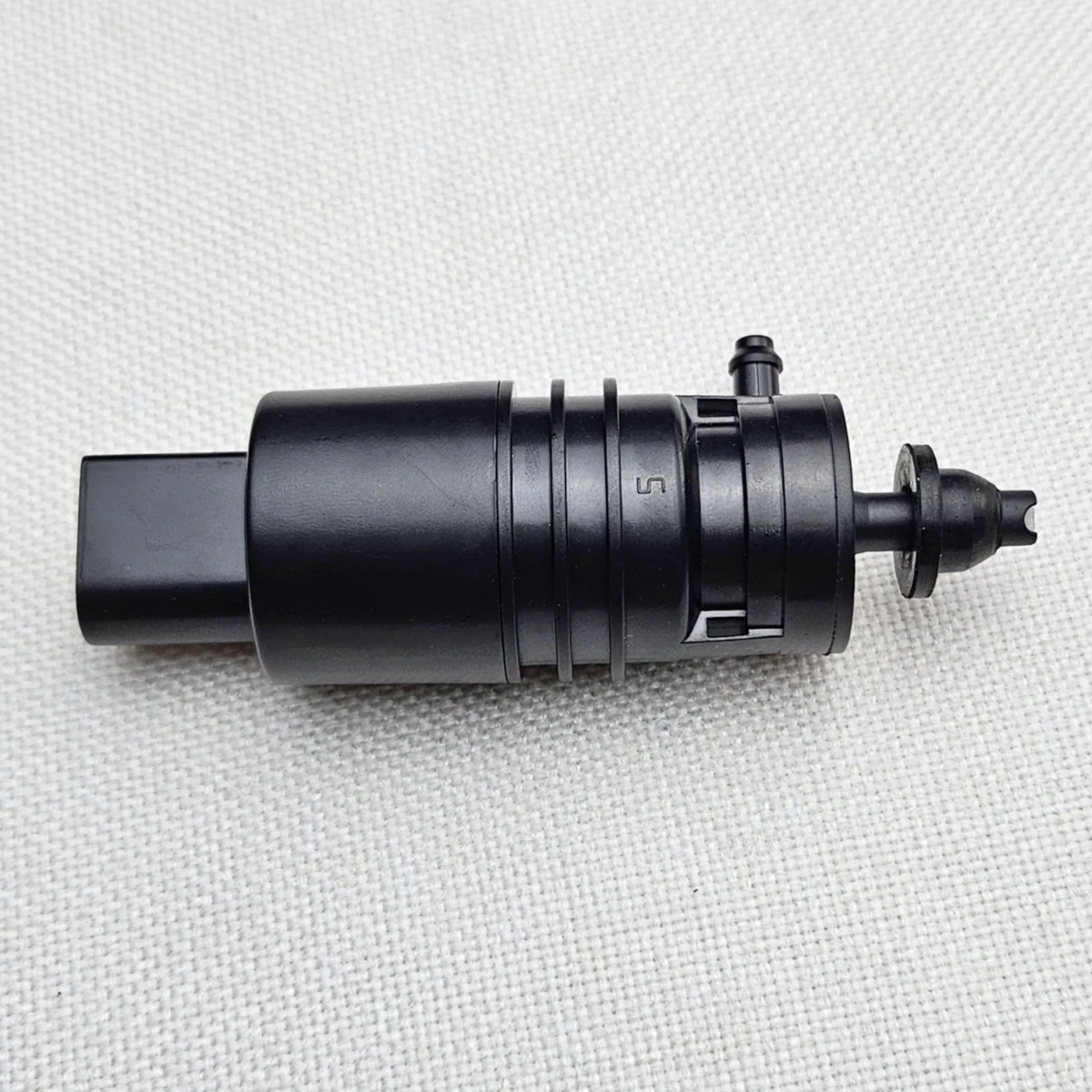 Car Washer 1T0 955 651 Windshield Spray Washer Pump Motor For VW Passat CC Golf Polo Bora Jetta Caddy A4 A5 A6 Seat Leon Ibiza 1T0955651