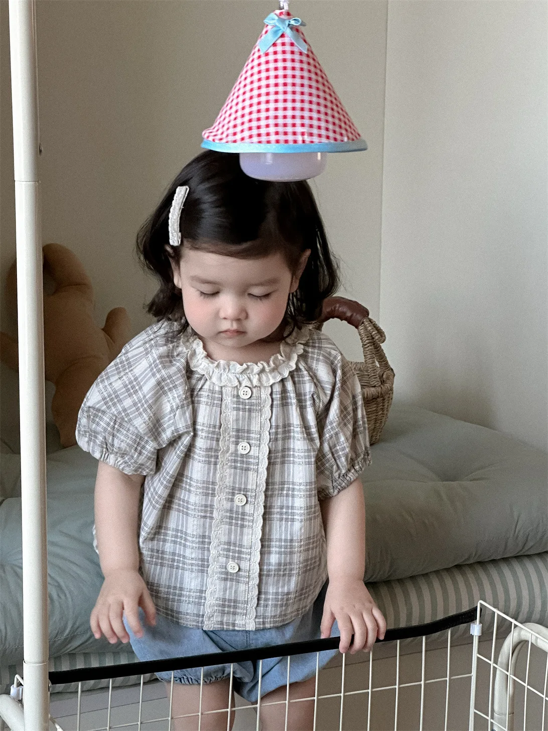 2025 여름 새 짧은 소매 셔츠 소녀 귀여운 레이스 칼라 격자 무늬 셔츠 코튼 T 셔츠 달콤한 공주상의