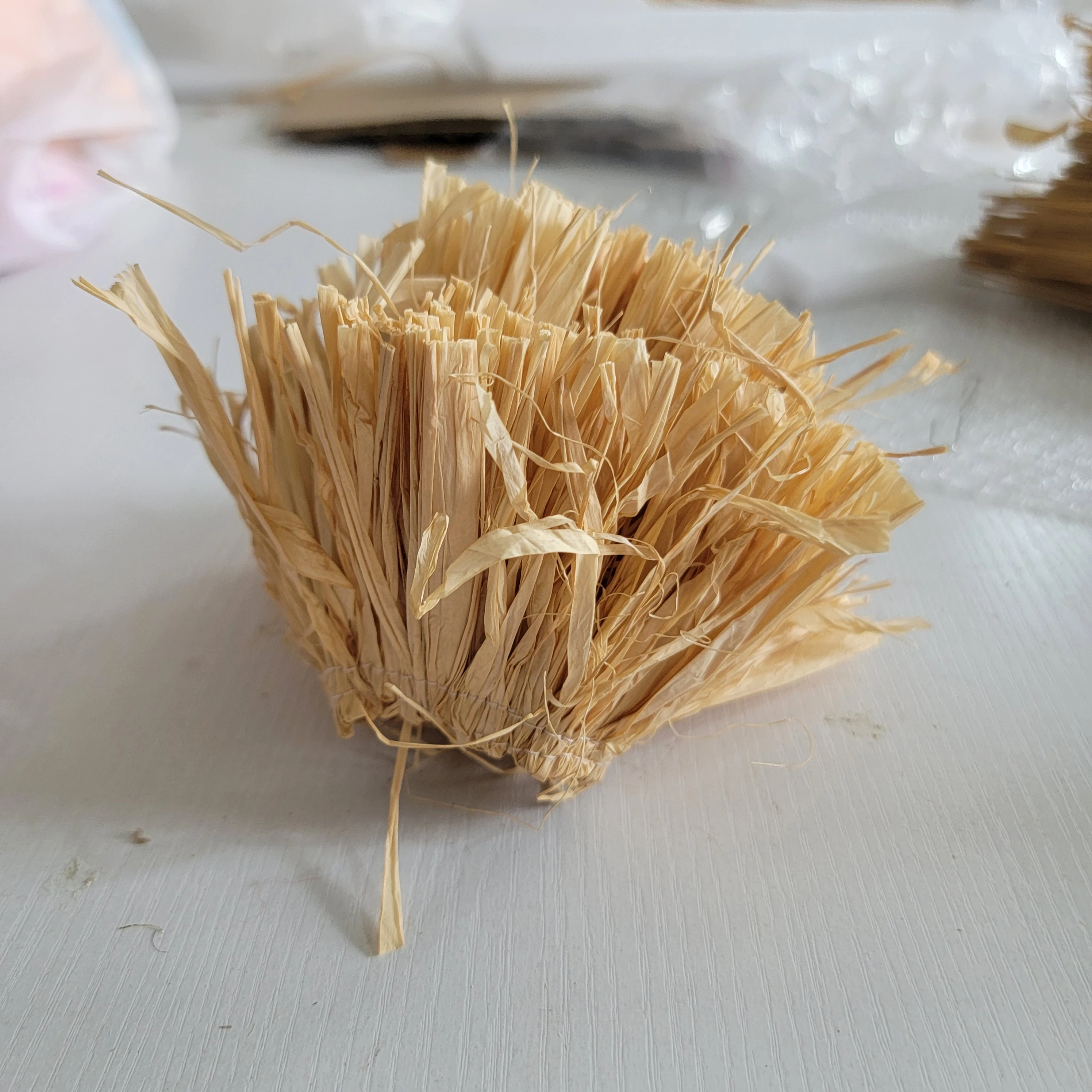 Adornos de borlas de paja de rafia Natural, guirnalda de hierba de Lafite de yute, decoración de pared de fondo para el hogar, corona de fita de boda - AliExprs 15