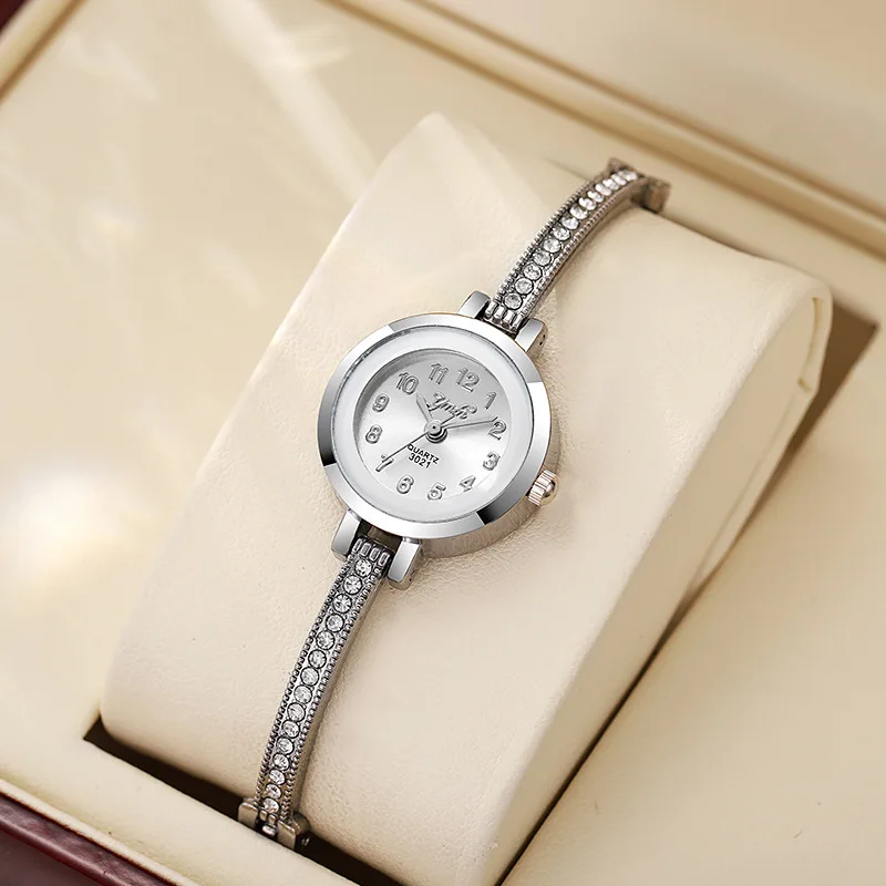 Women's high appearance level vivid exquisite Arabic numerals dial small dial steel band quartz watch. 3