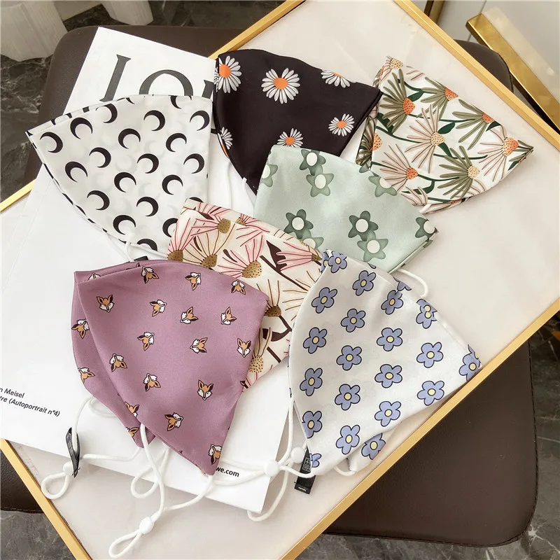 Women Mulberry Silk Masks Flower Print Thin Sunscreen Silk Masks Breathable Fashion Mouth Mask Men Dust Proof Washable