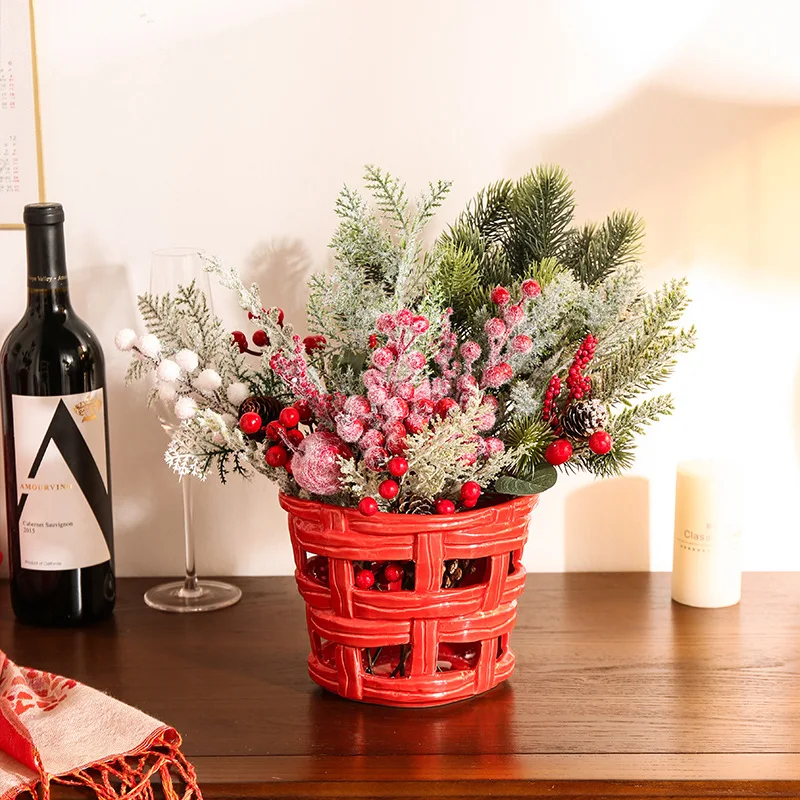 Joyful red heart-shaped ceramic vase with a sense of luxury, Instagram style, high aesthetic value, flower vase, home decoration 4