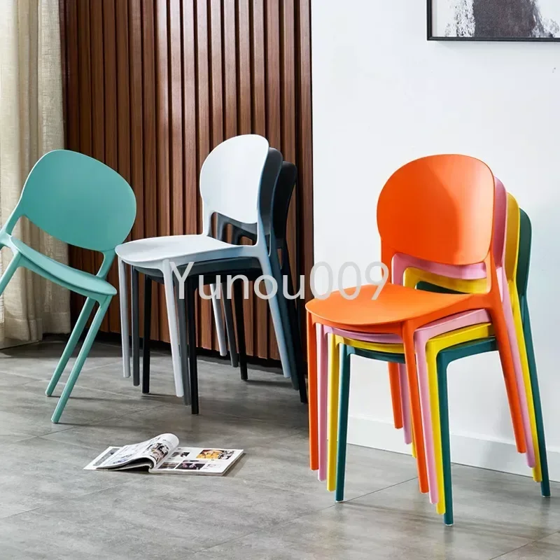 

Modern Simple Lazy Wholesale Nordic Plastic Plastic Horn Chair Leisure Dining Chair Plastic Back Chair AAA