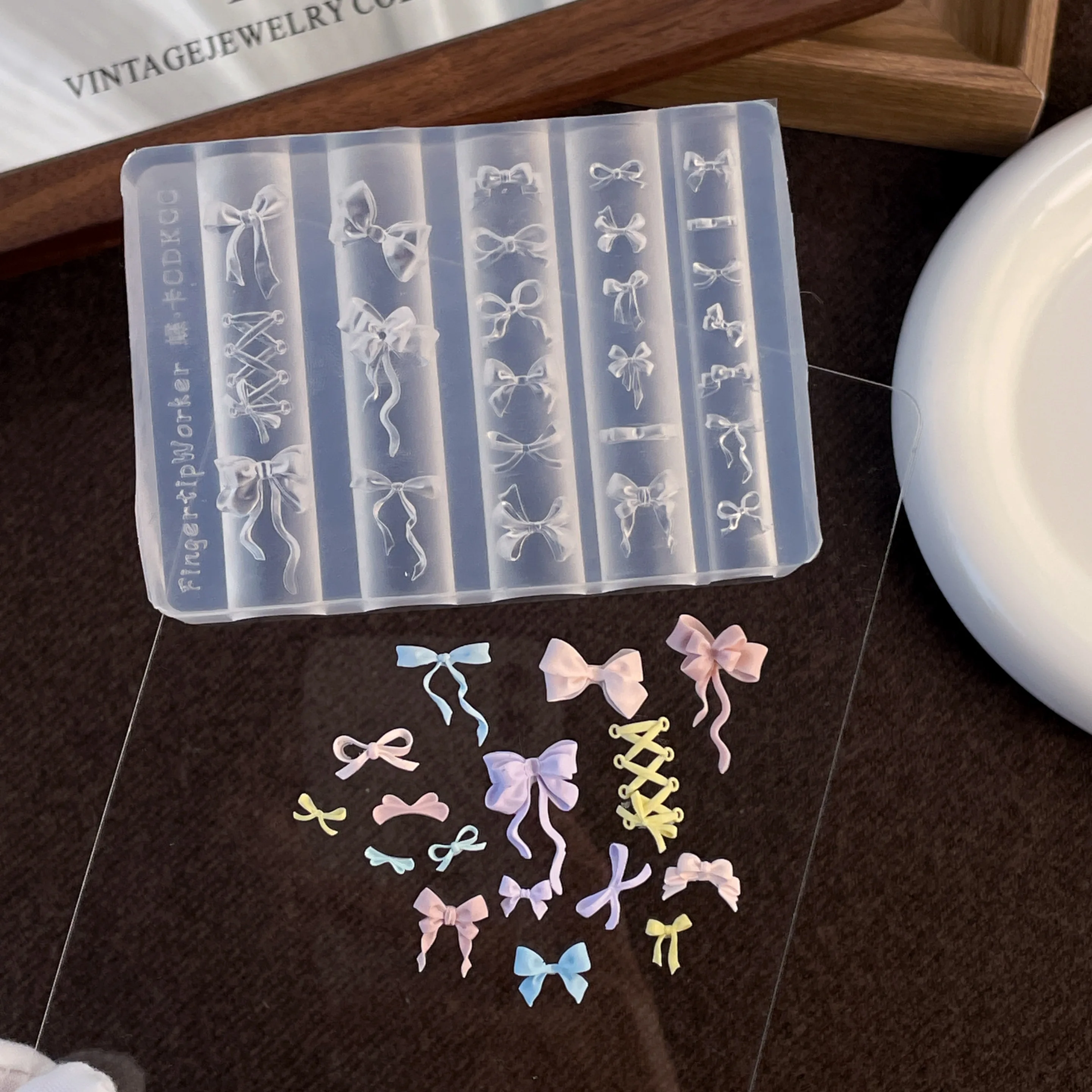 카니우 네일 아트 3D 실리콘 몰드 우아한 리본 백합 꽃잎 조각 템플릿 혼합형 스탬핑 플레이트 DIY 네일 도구