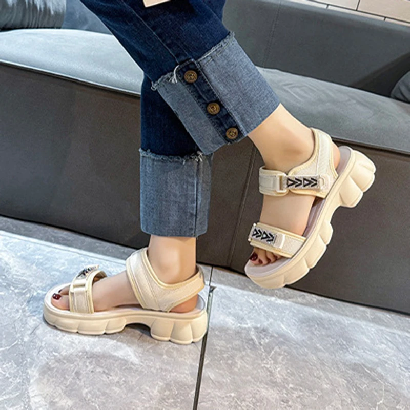 Summer Casual Sandals Female Platform Sandals Fashion Flat Designer Sandals Thick Flat Sandals Tourism Beach Shoes Size 35-40