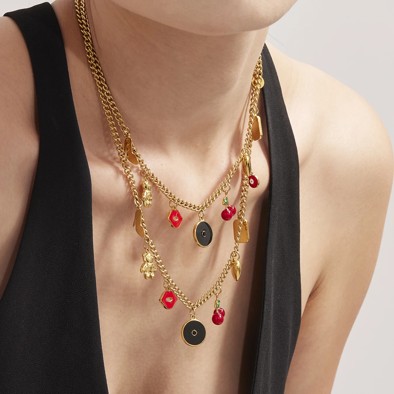 Halskette mit vergoldetem Herz-Bär-Halskette aus Edelstahl 316, Damenmode, rote Emaille-Harz-Kirschlippen-Anhänger-Halskette, trendiger Schmuck – Detail 6