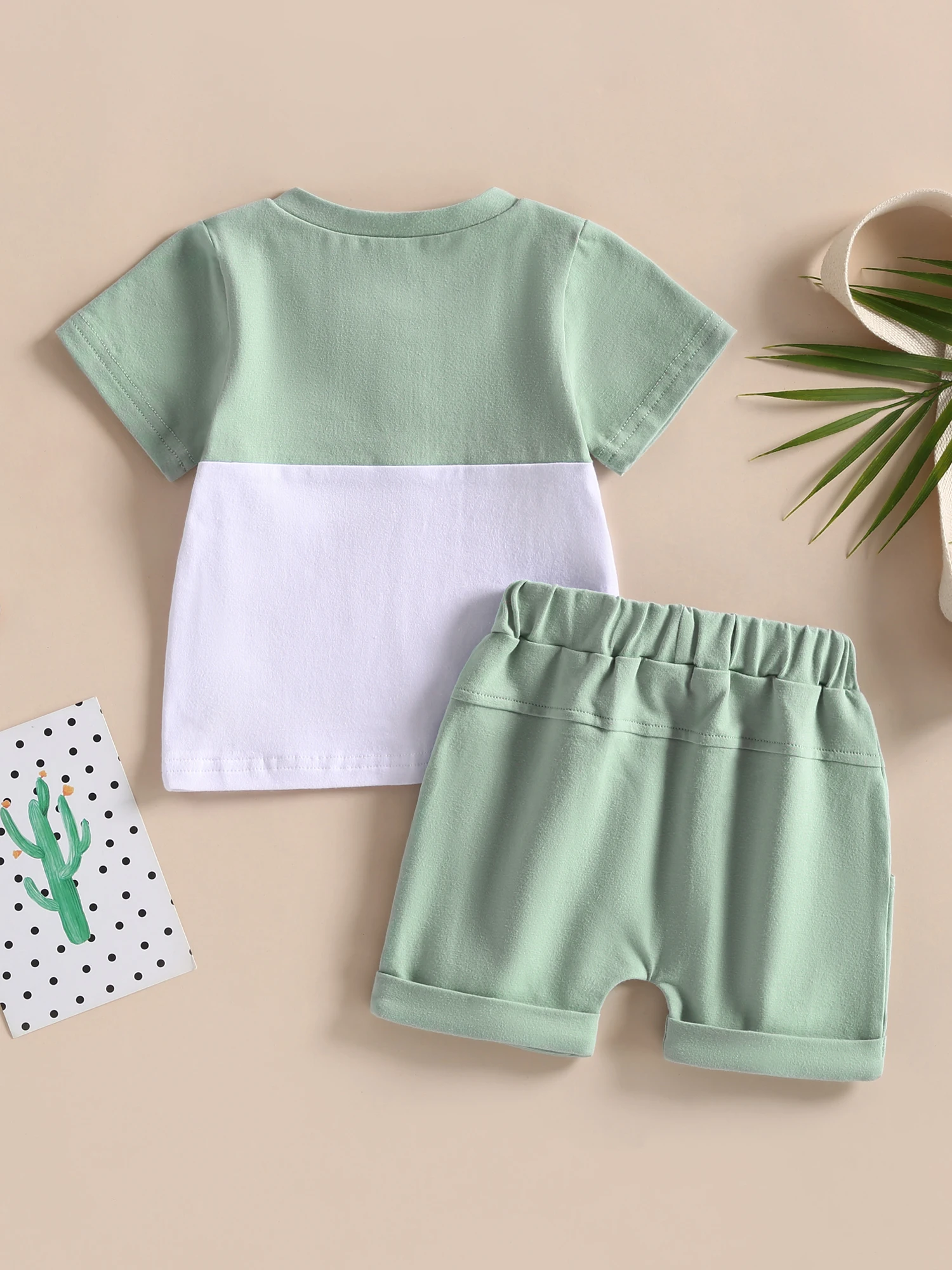 

Baby Boys 2-Piece Shorts Set Short Sleeve Patchwork T-shirt with Elastic Waist Shorts Summer Outfit