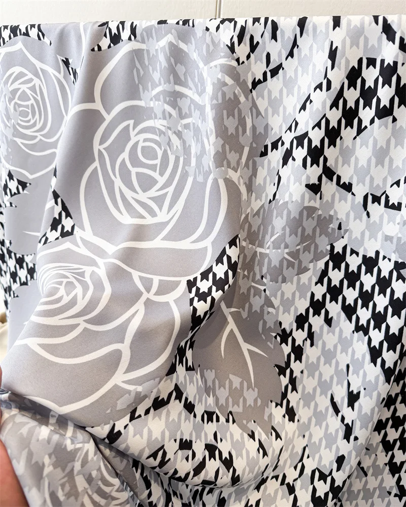90*90cm Hahnentritt-Blumenmuster Baumwoll-Quadratschal Damen Seidenschals Bandanas Luxus Strandtuch Wickeltücher Eleganter Hijab Halstuch – Detail 7