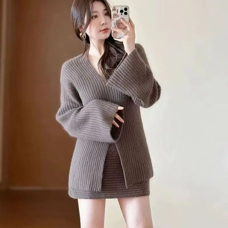 Women's Autumn Winter Two Piece Set Salt Style Wear with Royal Sister Feel Loose Small Fragrant Sweater Half Skirt Outfits