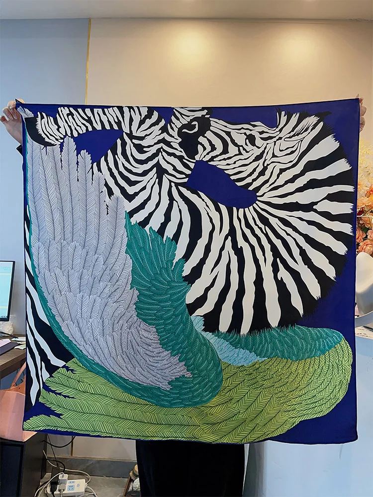 

Green Horse Print Real Mulberry 100 Silk Scarf Women Square Bandanna Neck Scarves Luxury Brand Designer Foulards Headband 90cm