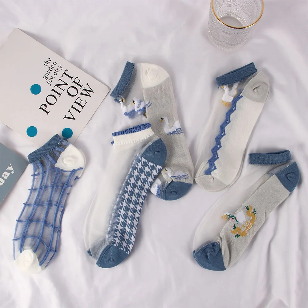 1 Pair Women Invisible Socks Summer Style Thin Women Transparent Love Heart Jacquard Ankle Socks Women Breathable Socks